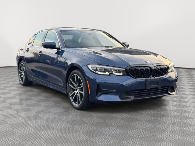 Used 2022 BMW 330i xDrive Sedan w/ Convenience Package AWD/4WD image 4