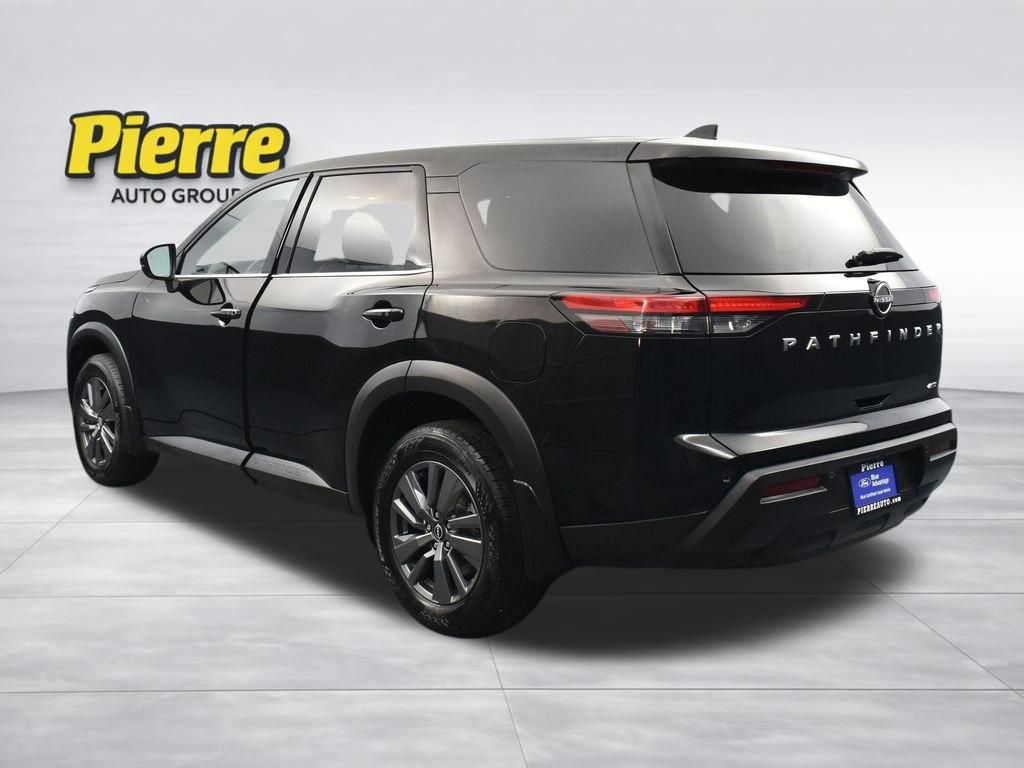 Used 2024 Nissan Pathfinder S AWD/4WD image 7