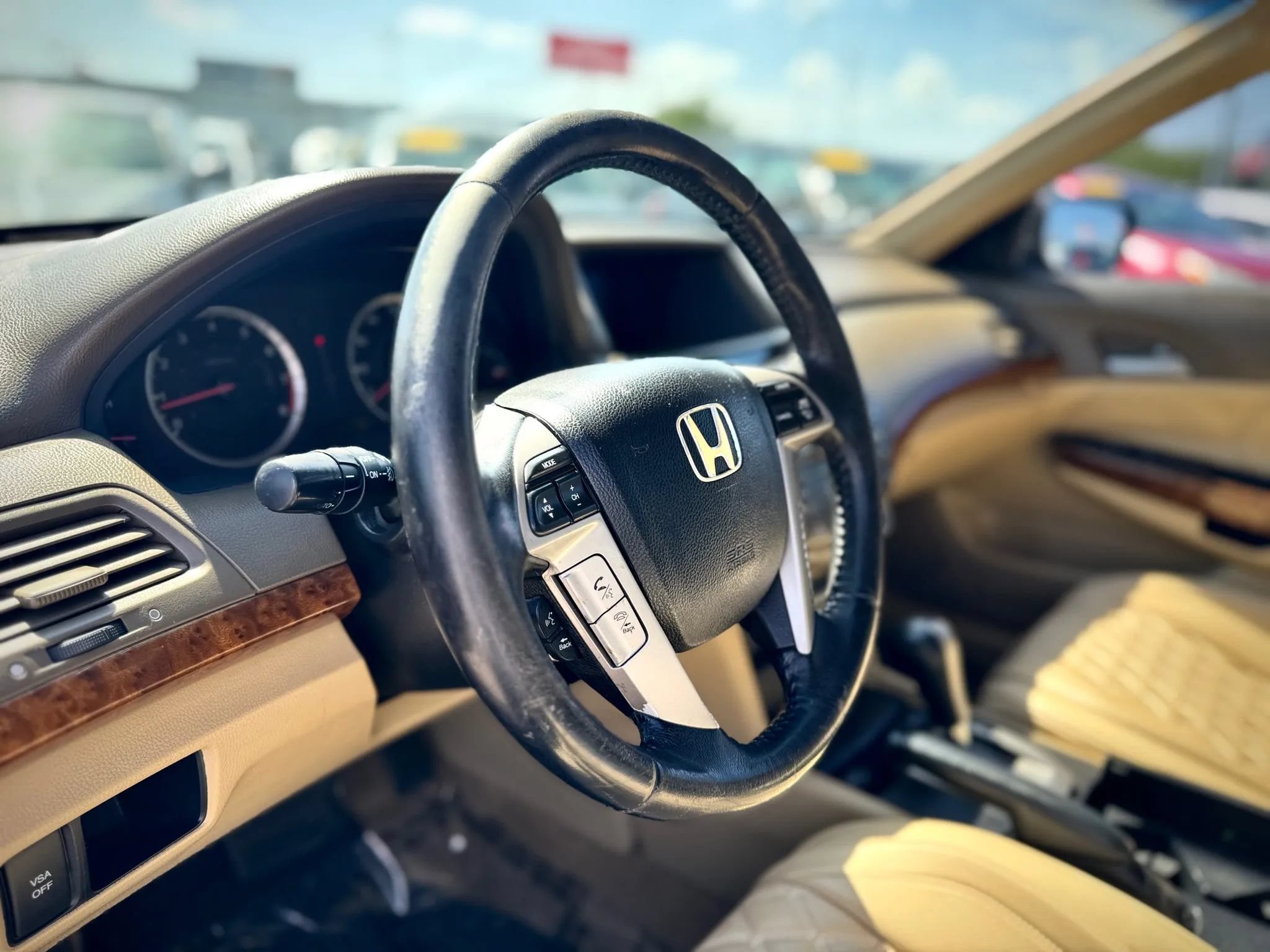 Used 2010 Honda Accord EX-L image 16