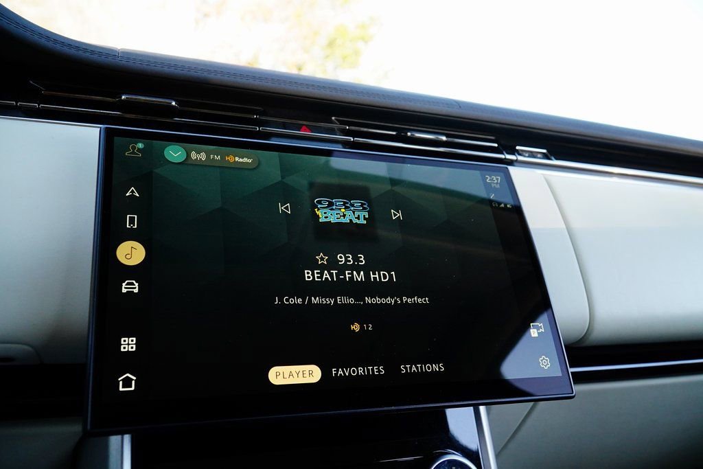 Used 2023 Land Rover Range Rover SE image 21