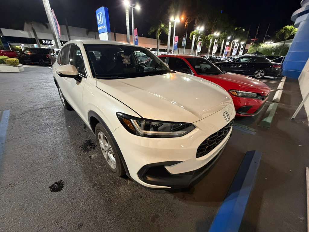 Used 2025 Honda HR-V LX