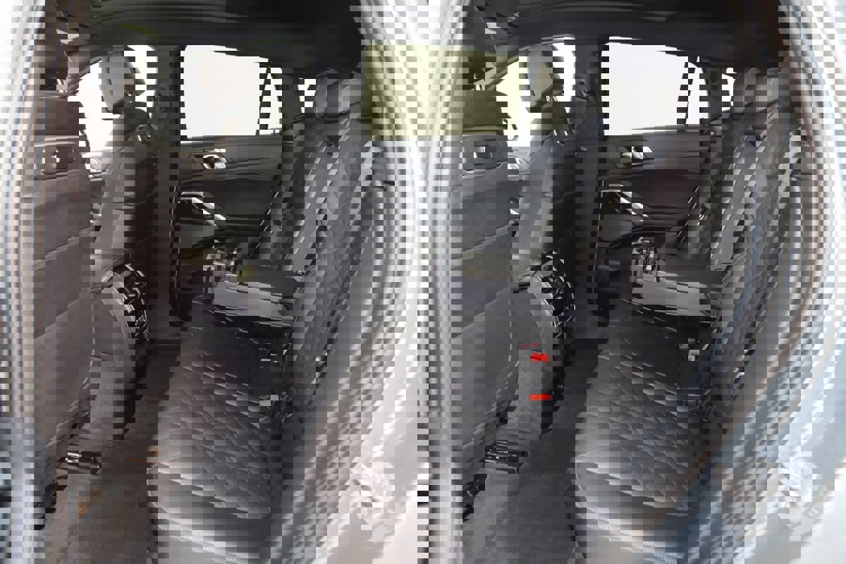 Used 2024 BMW X6 xDrive40i w/ Premium Package image 76