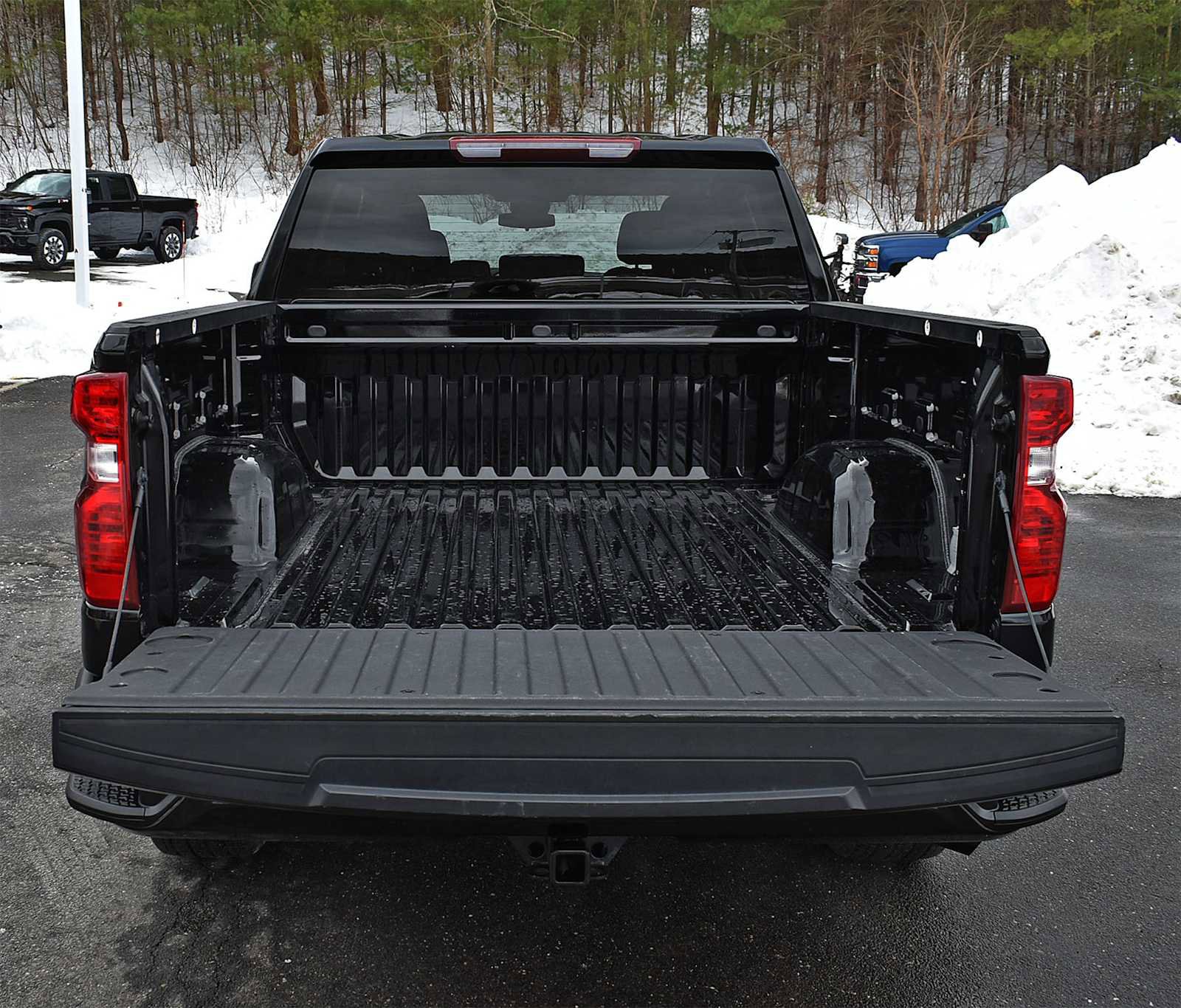 Used 2024 Chevrolet Silverado 1500 Custom image 8