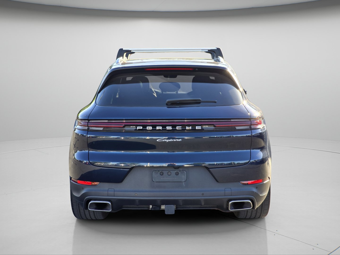 Used 2024 Porsche Cayenne AWD/4WD image 22