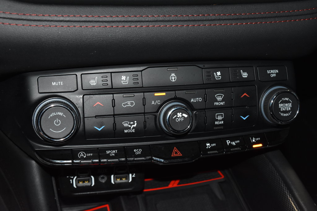 Used 2023 Dodge Durango GT AWD/4WD image 14