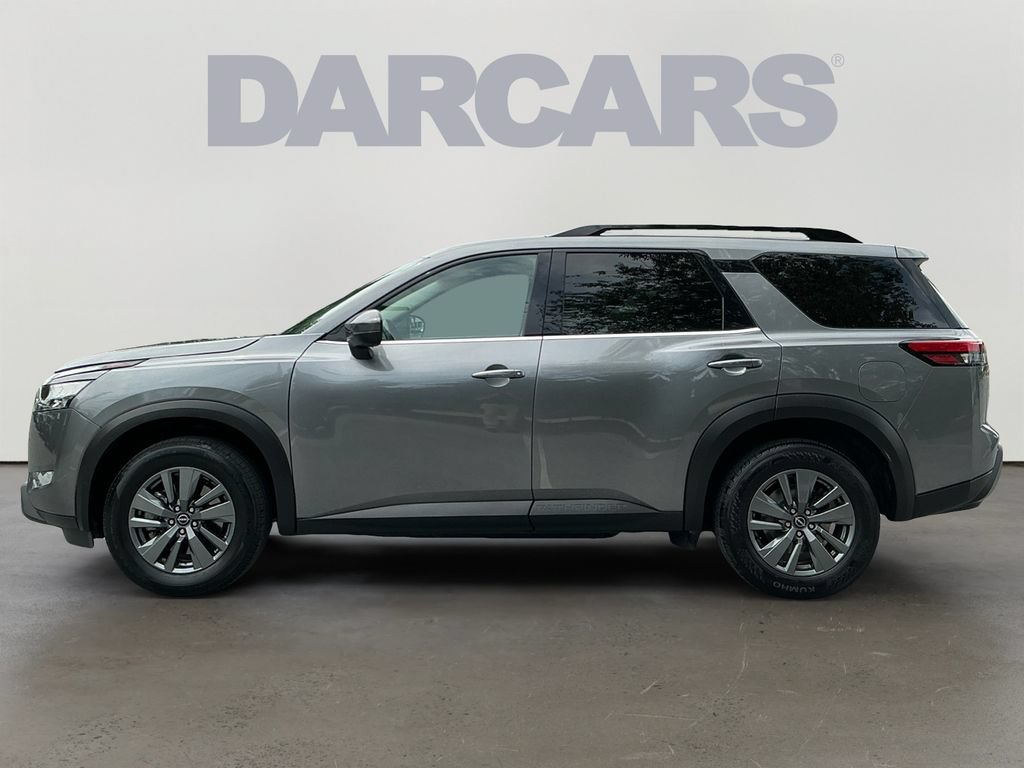 Used 2025 Nissan Pathfinder SV AWD/4WD image 4