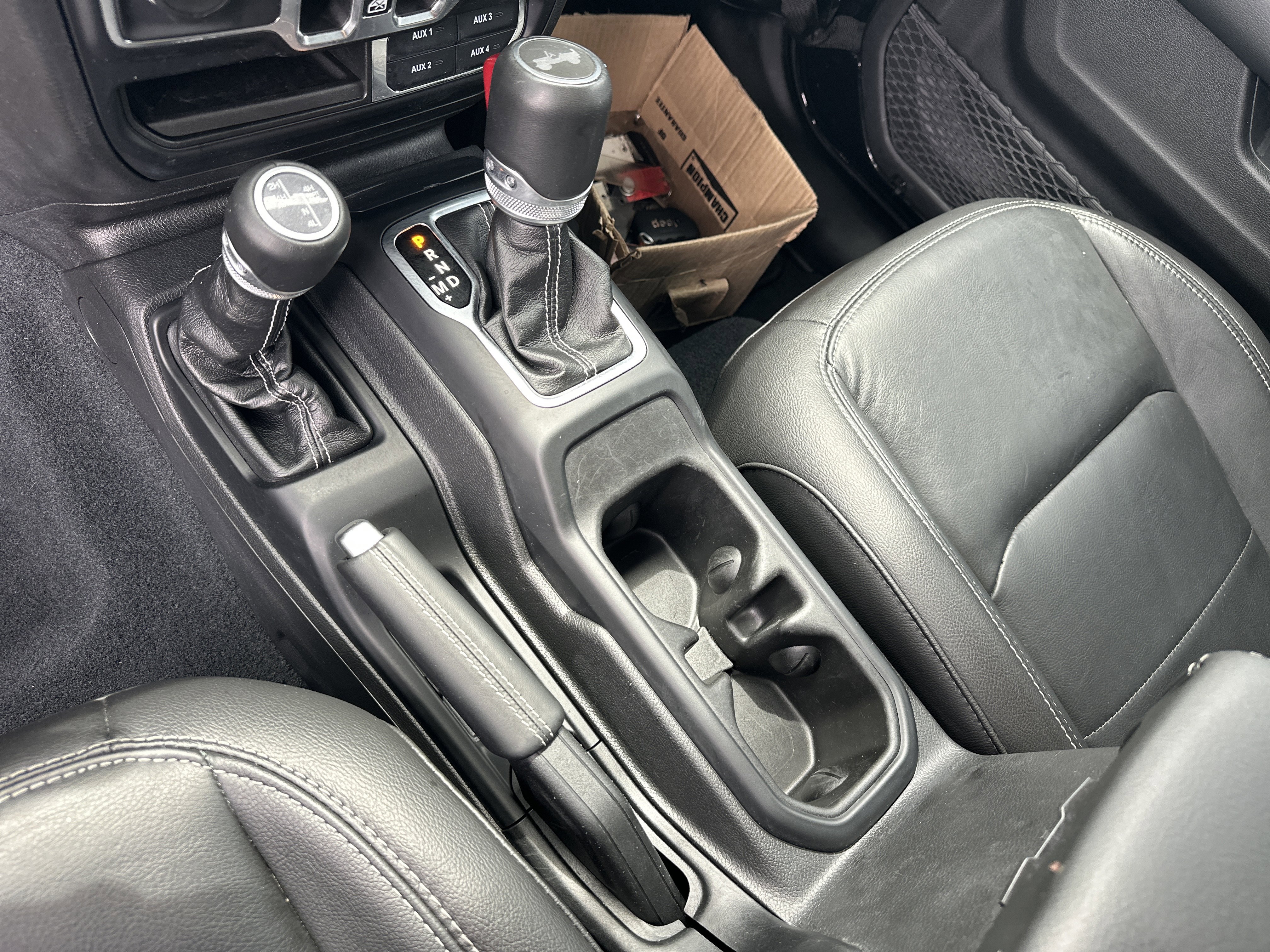 Used 2023 Jeep Wrangler Sahara w/ Cold Weather Group image 34
