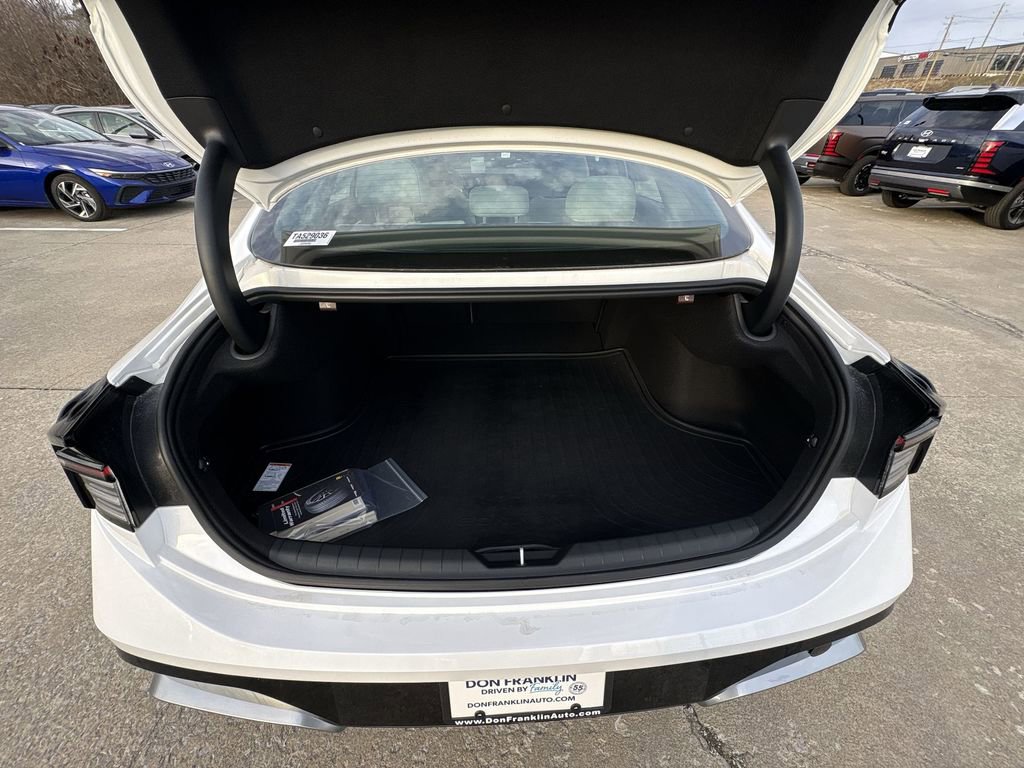 New 2026 Hyundai Sonata SEL image 18