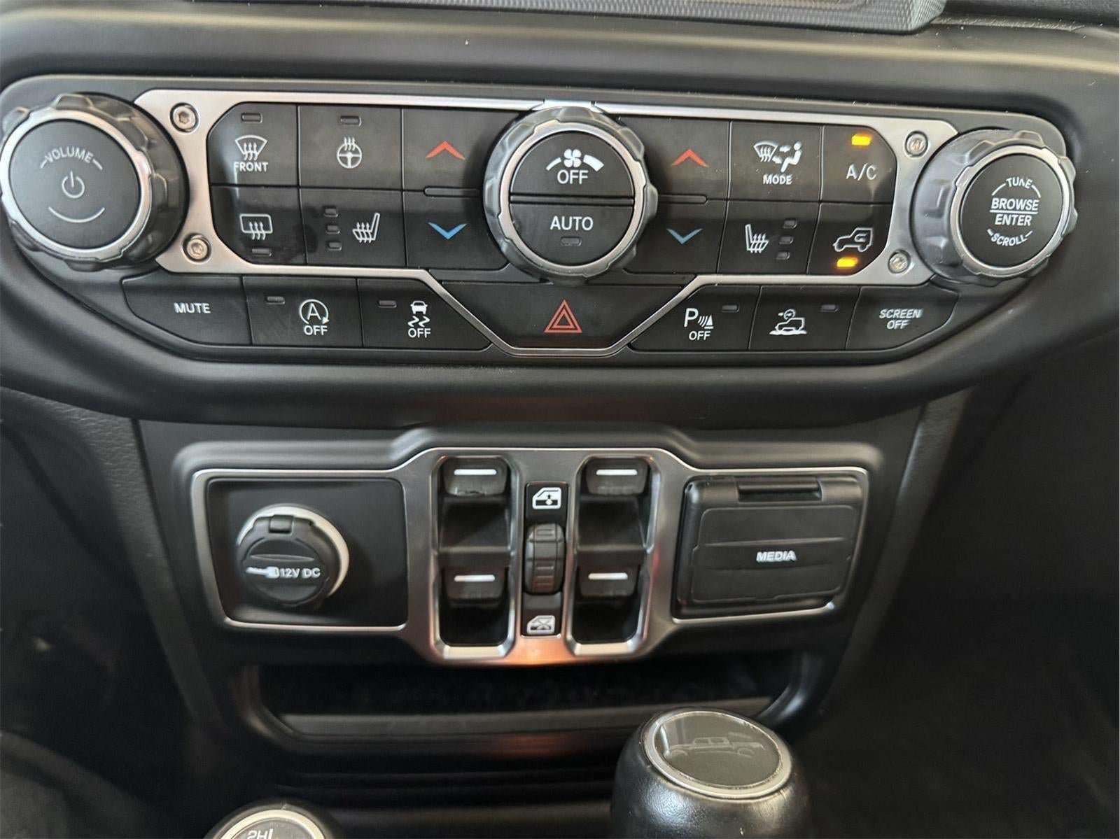 Used 2020 Jeep Gladiator Overland AWD/4WD image 23
