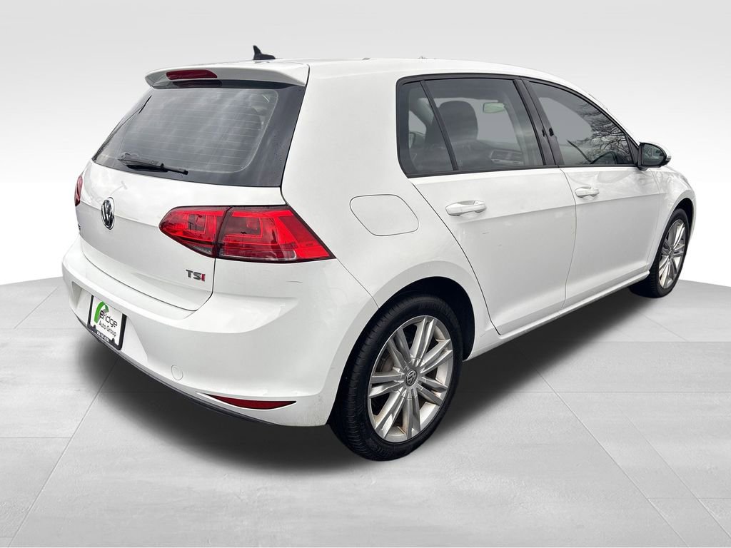Used 2016 Volkswagen Golf SE image 8