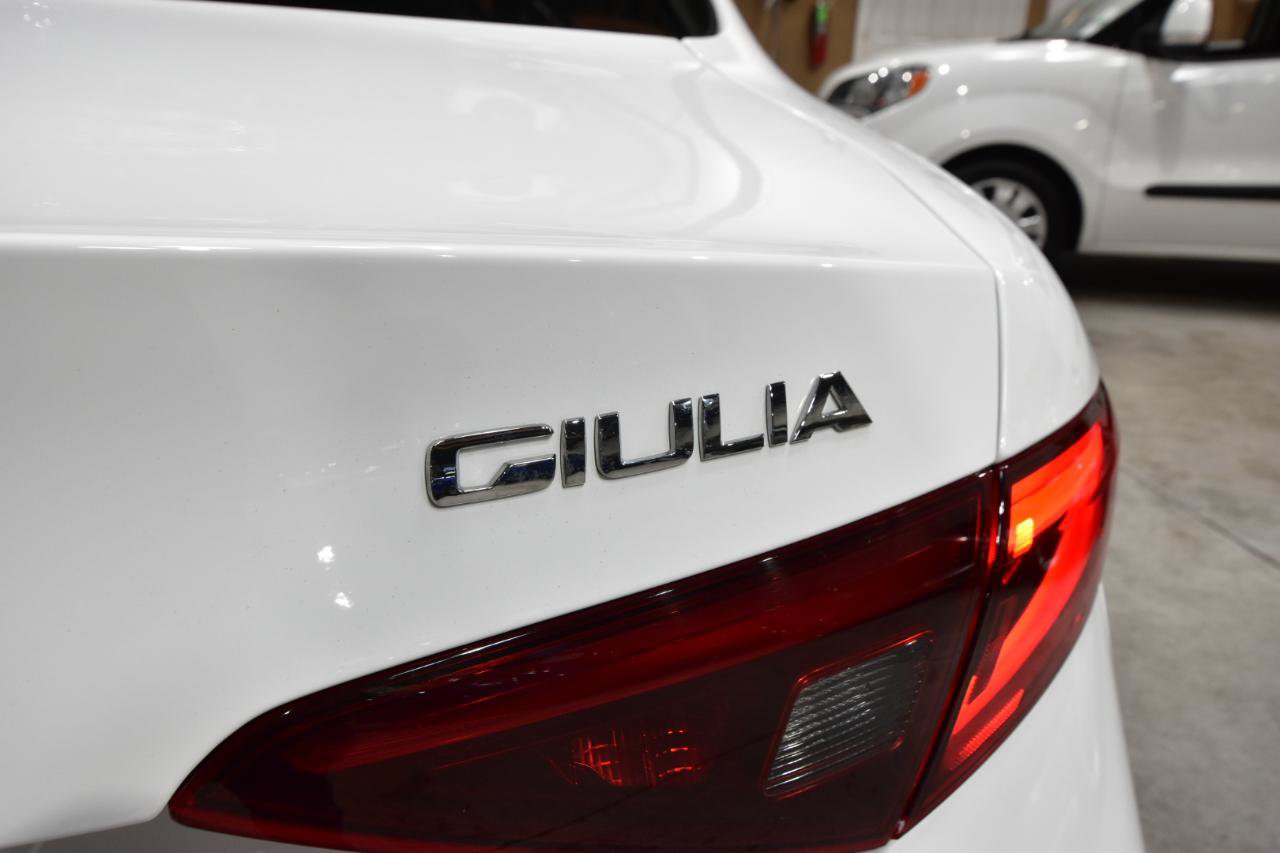 Used 2019 Alfa Romeo Giulia Ti AWD/4WD image 7