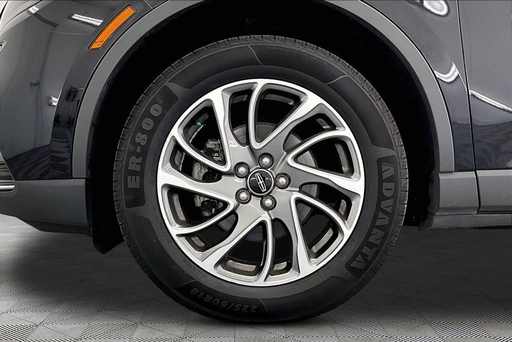 Used 2022 Lincoln Corsair AWD w/ Equipment Group 101A image 9