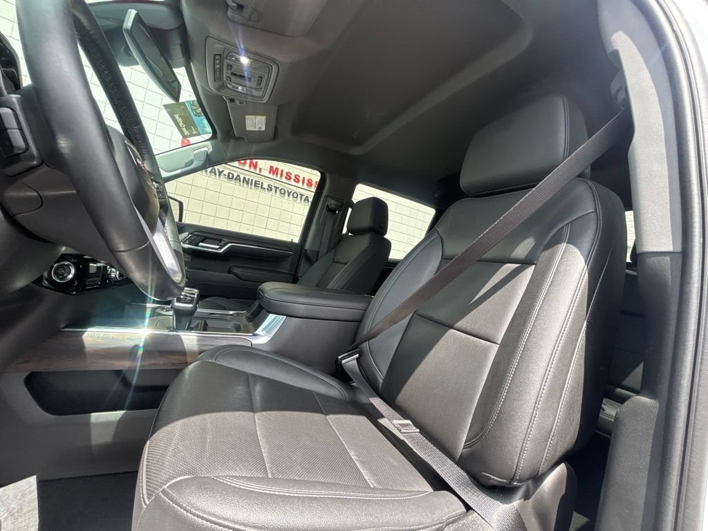 Used 2023 GMC Sierra 1500 SLT w/ SLT Premium Plus Package RWD image 11