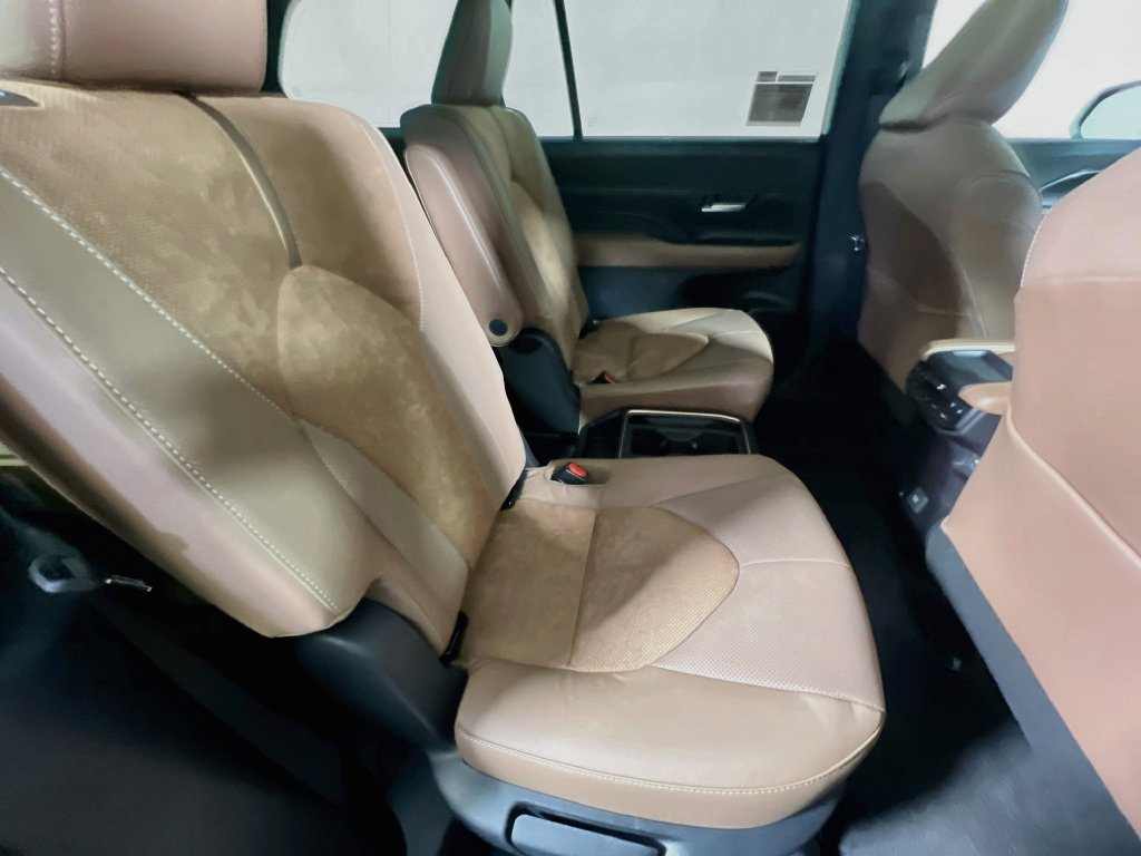 New 2026 Toyota Grand Highlander AWD Hybrid image 20