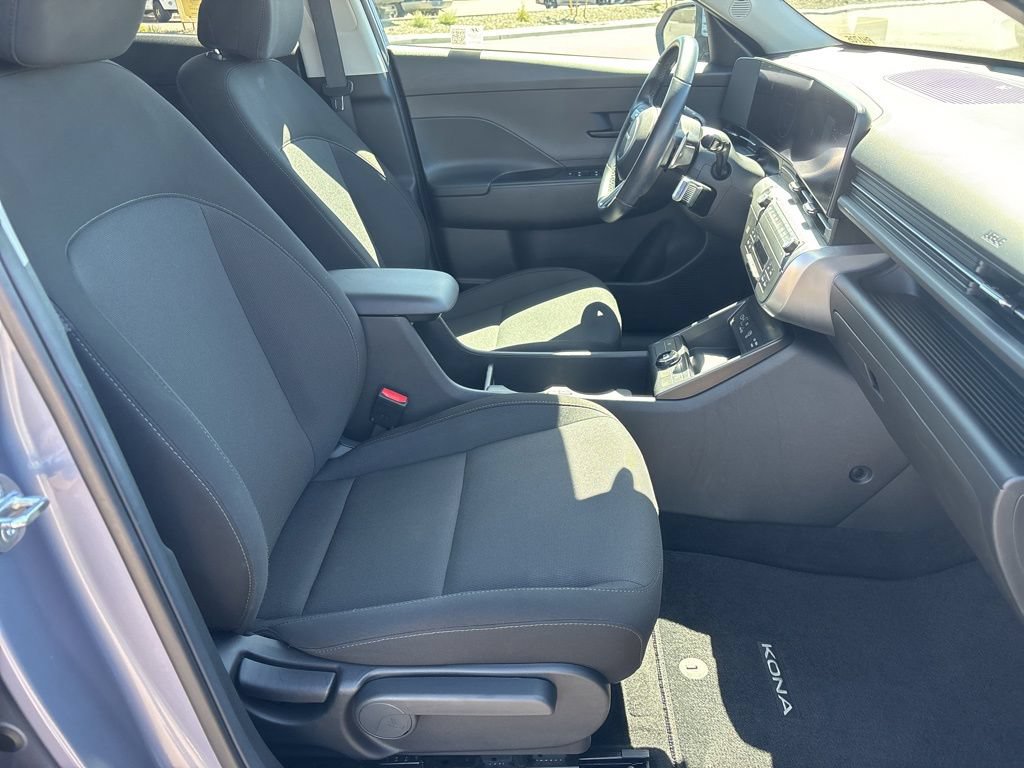 Certified 2024 Hyundai Kona SEL FWD image 18
