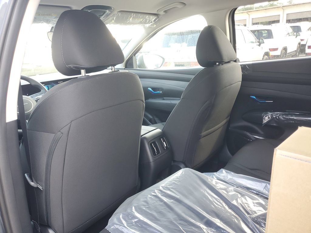Used 2026 Hyundai Tucson SEL FWD image 11