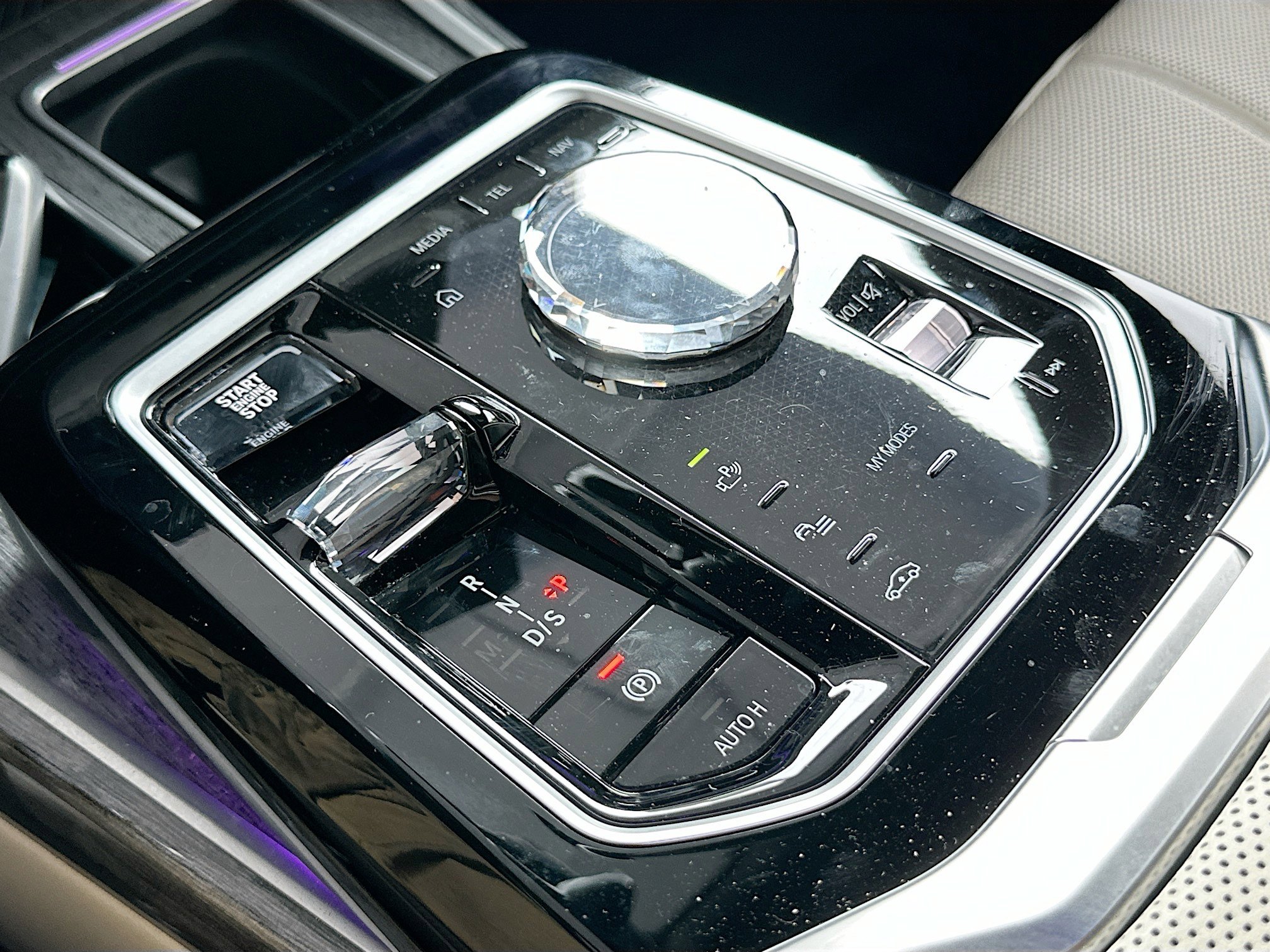 Used 2023 BMW 740i w/ Executive Package image 17