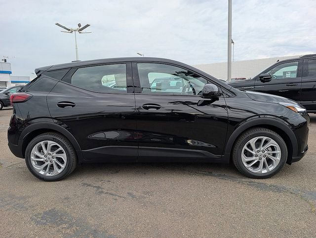 New 2027 Chevrolet Bolt LT FWD image 7