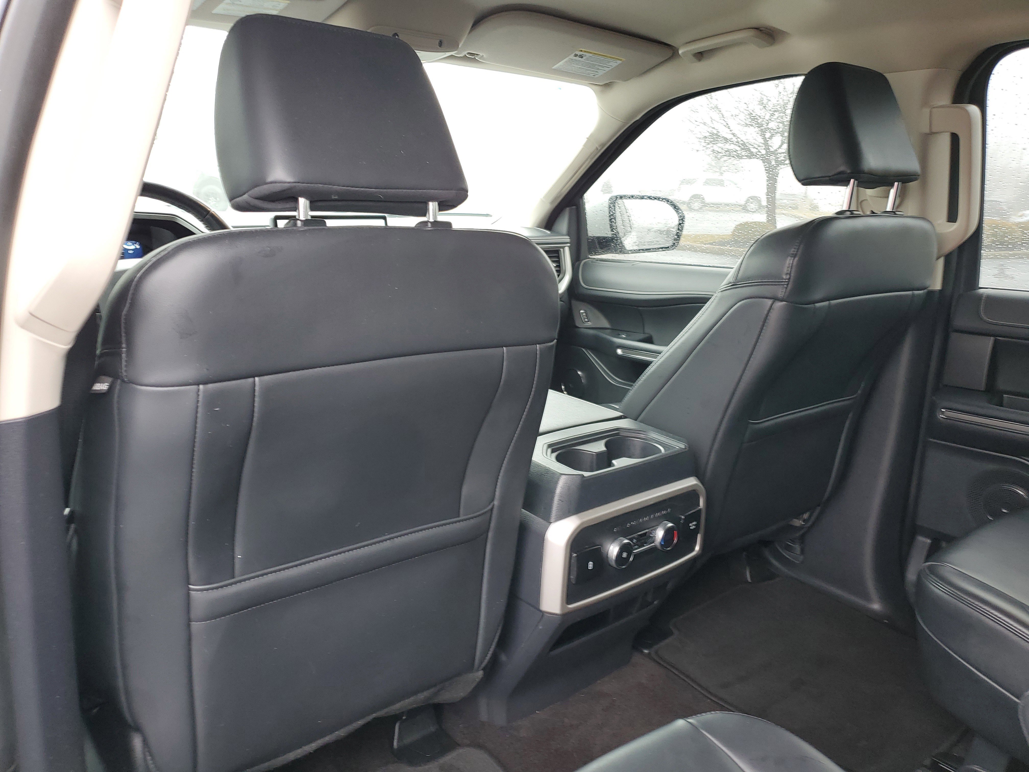 Used 2023 Ford Expedition Max XLT image 14