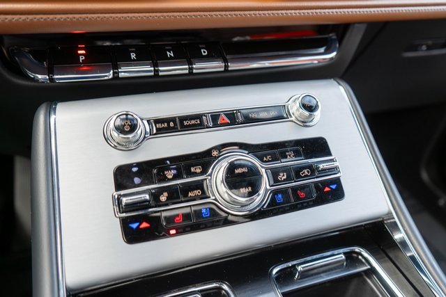 Used 2024 Lincoln Aviator Reserve w/ Equipment Group 201A image 31