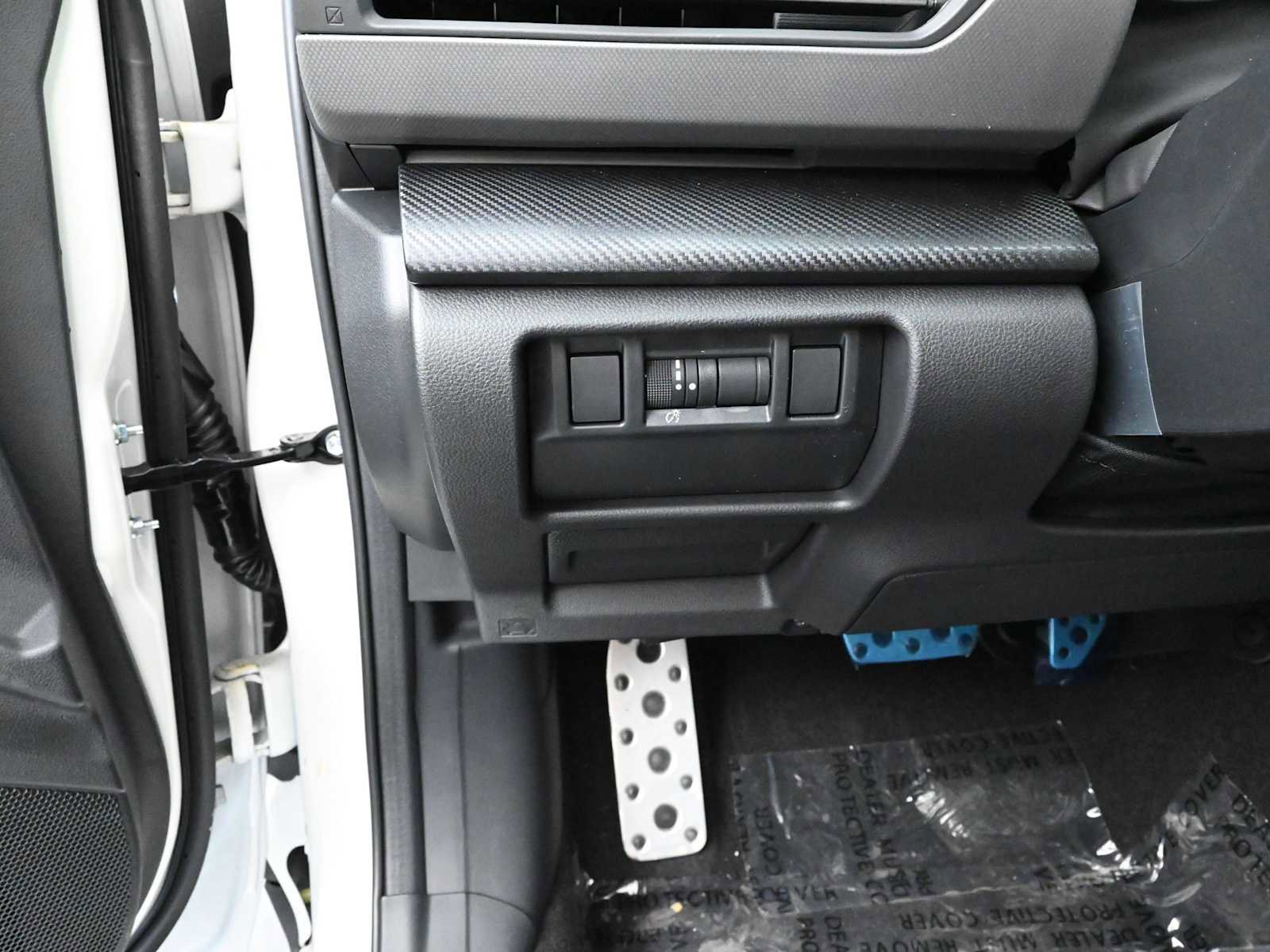 Used 2025 Subaru Crosstrek 2.5i Sport AWD/4WD image 13