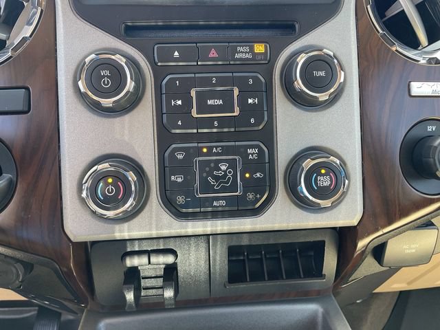 Used 2013 Ford F250 Lariat w/ Chrome Pkg RWD image 32