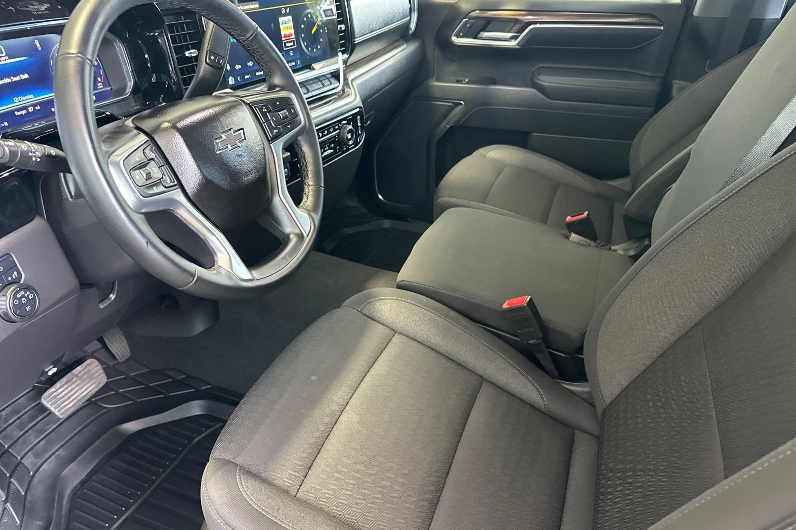 Used 2025 Chevrolet Silverado 1500 LT Trail Boss w/ Protection Package AWD/4WD image 10