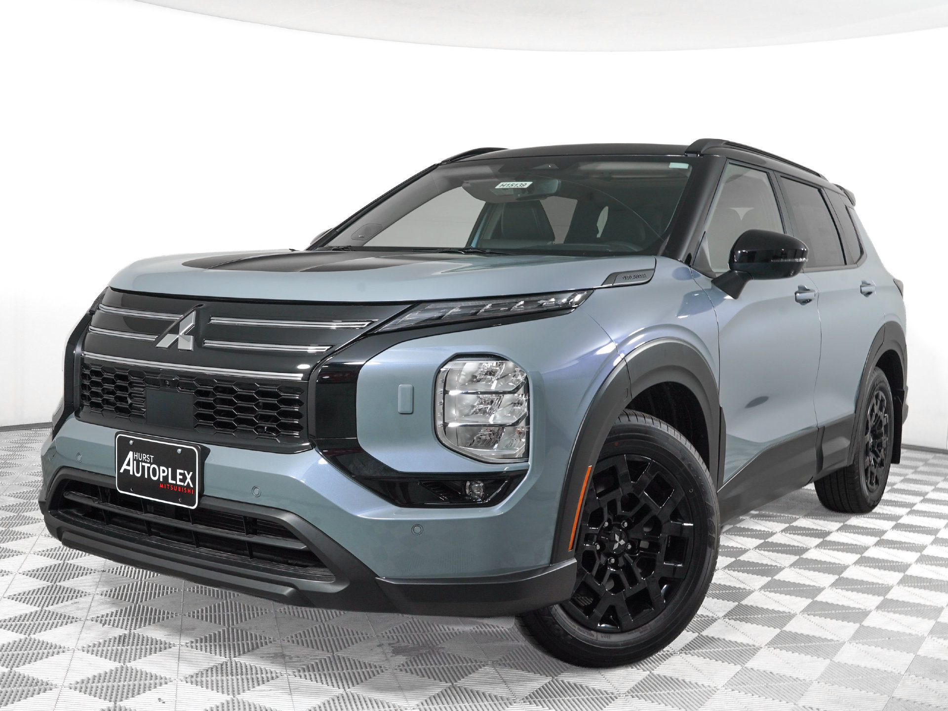 New 2026 Mitsubishi Outlander AWD image 2