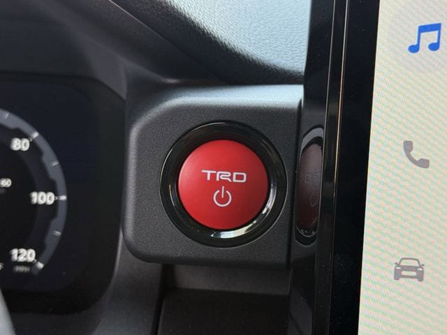 Used 2025 Toyota 4Runner TRD Off-Road Premium w/ Tow Technology Package image 26