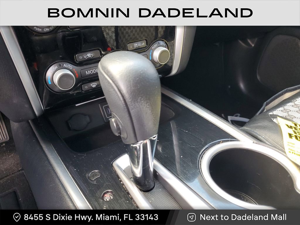 Used 2020 Nissan Pathfinder SV image 20