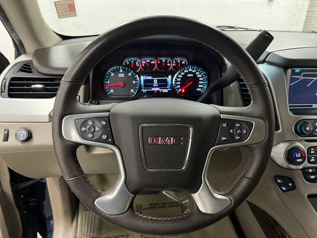 Used 2017 GMC Yukon SLT w/ HD Trailering Package RWD image 17