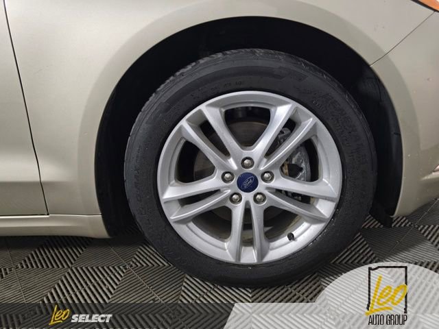 Used 2018 Ford Fusion SE image 18