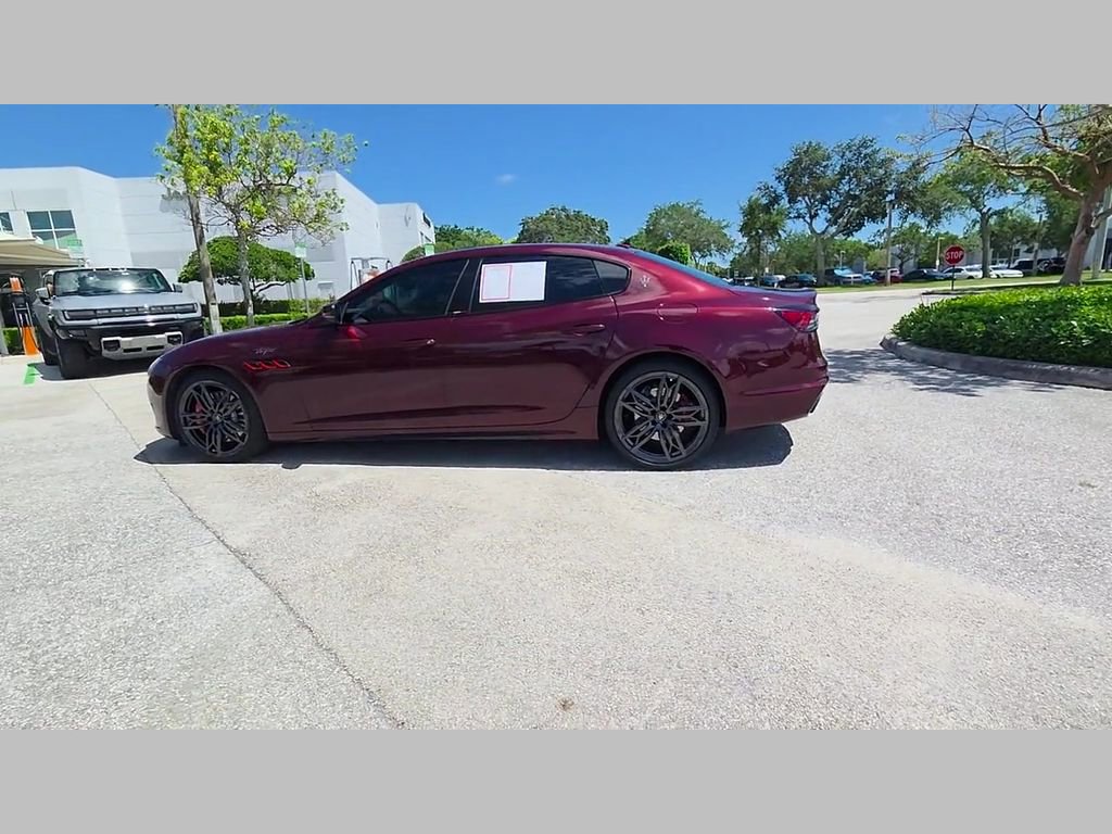 Used 2022 Maserati Quattroporte Trofeo RWD image 45