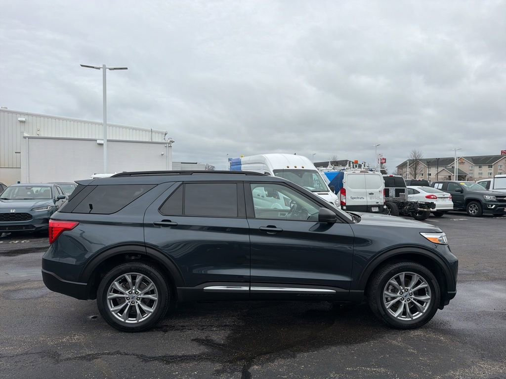 Used 2023 Ford Explorer XLT w/ Equipment Group 202A image 16