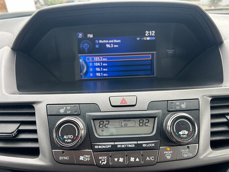Used 2014 Honda Odyssey Touring image 16