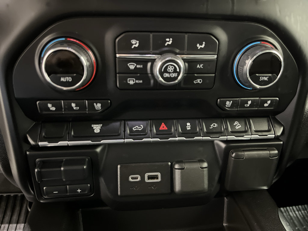 Certified 2022 Chevrolet Silverado 2500 LTZ w/ LTZ Convenience Package AWD/4WD image 18