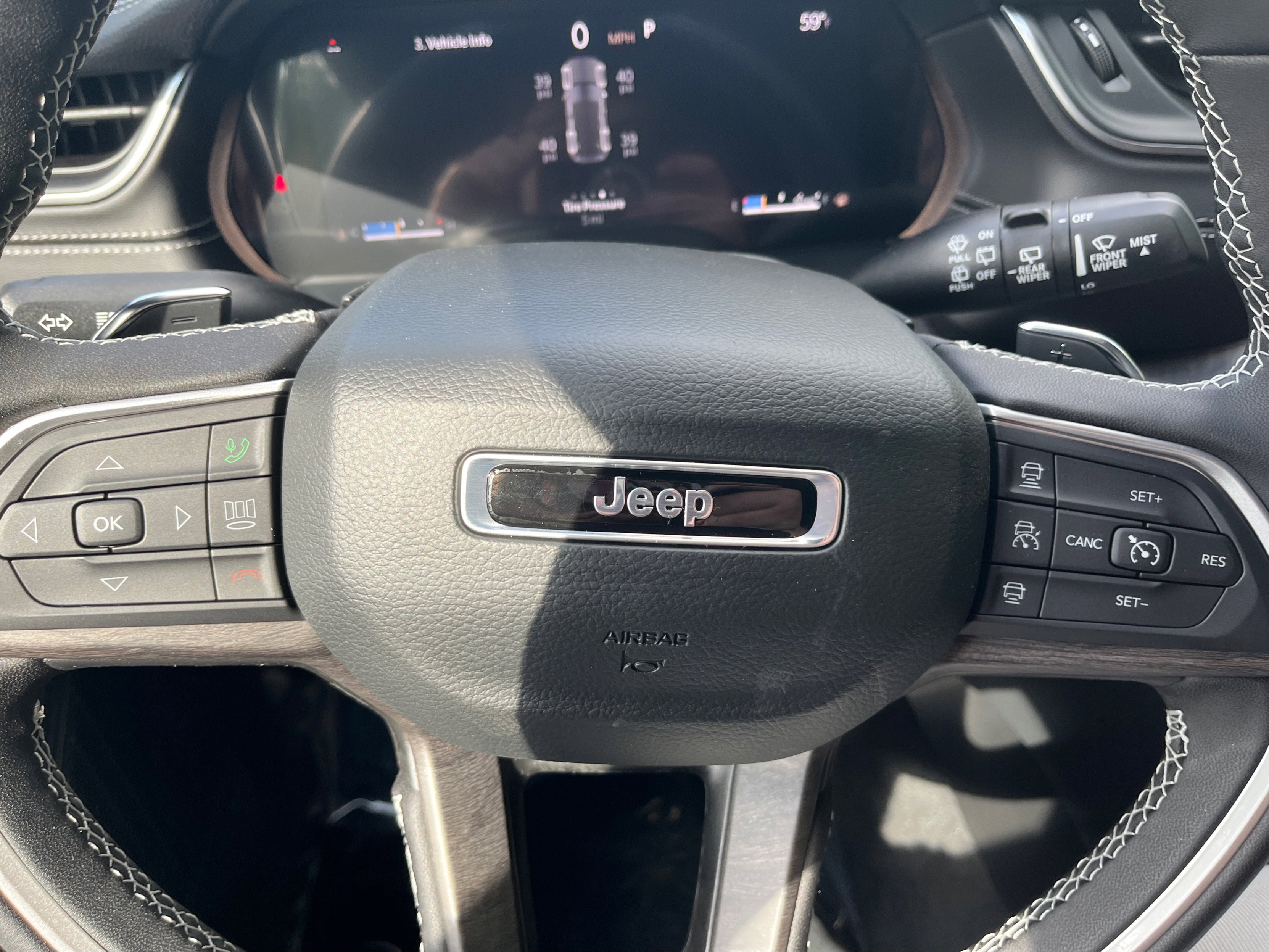 New 2025 Jeep Grand Cherokee Limited image 21