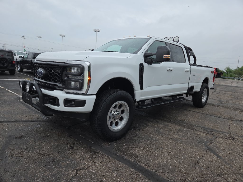 Used 2024 Ford F250 Lariat w/ Sport Appearance Package AWD/4WD image 7