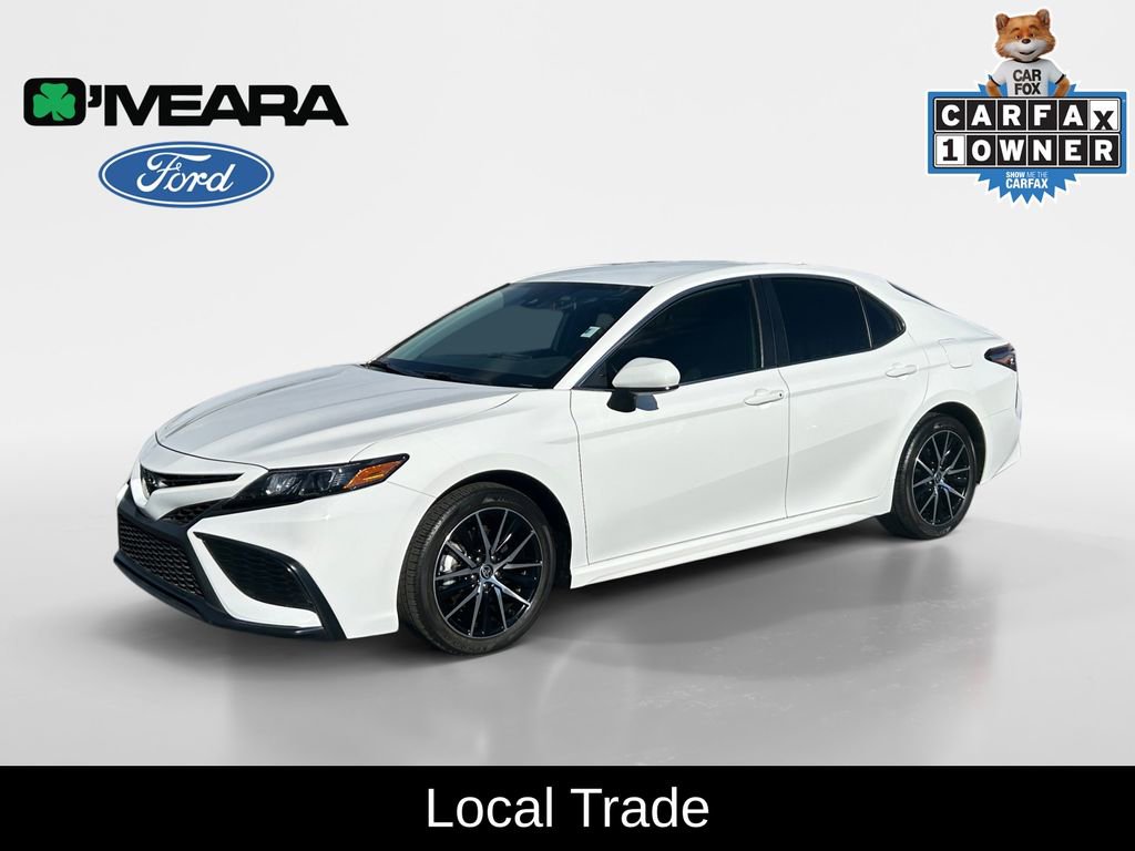 Used 2021 Toyota Camry SE w/ Carpet Mat Package (TMS)