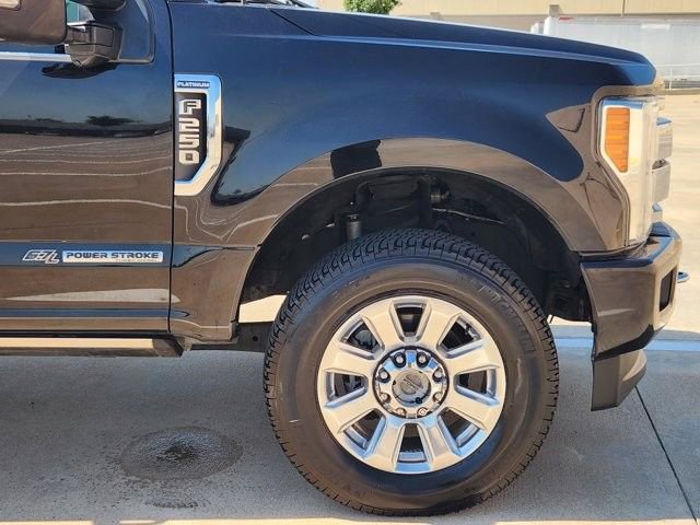 Used 2019 Ford F250 Platinum w/ Platinum Ultimate Package AWD/4WD image 8
