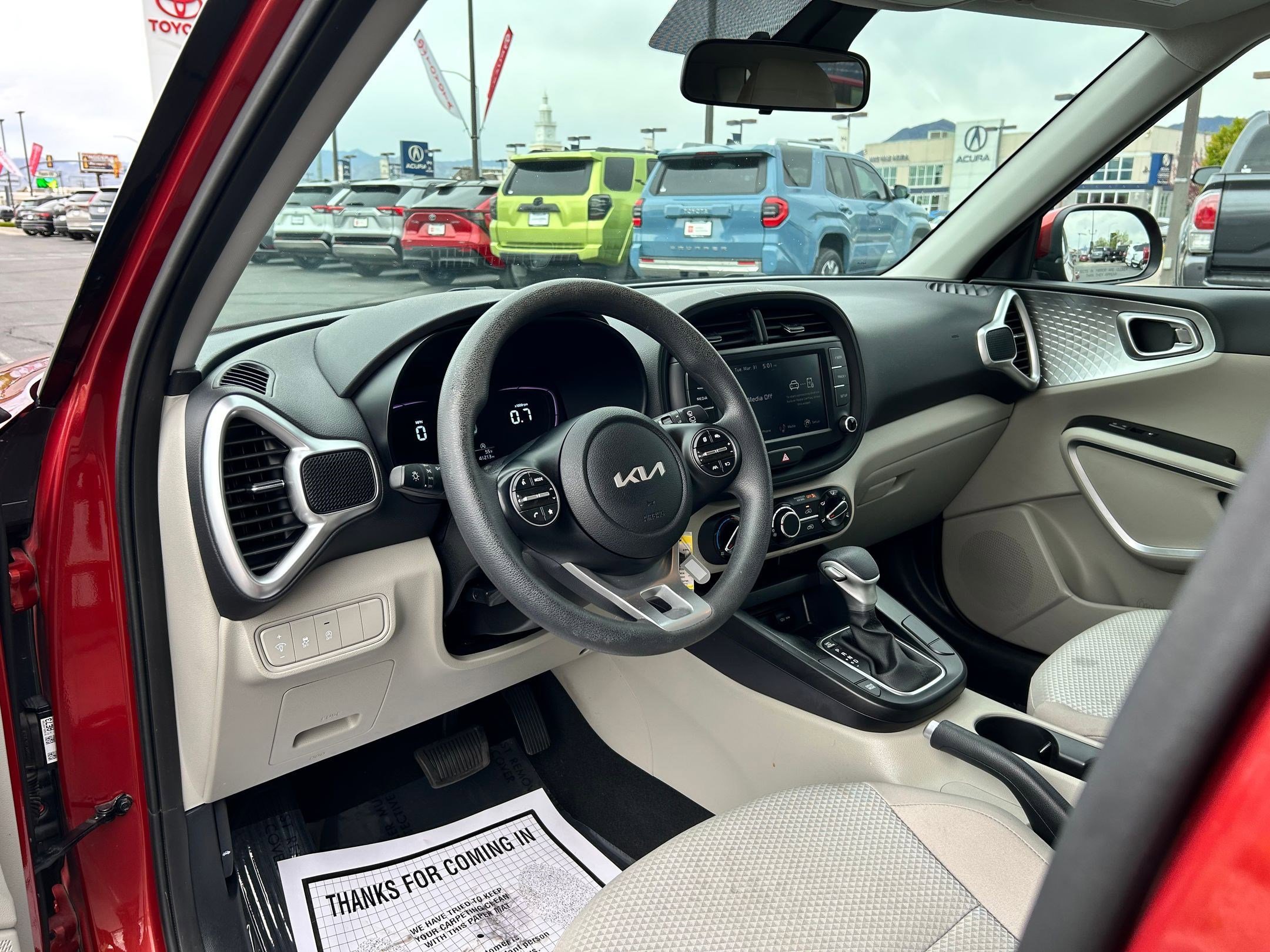 Used 2023 Kia Soul LX FWD image 11