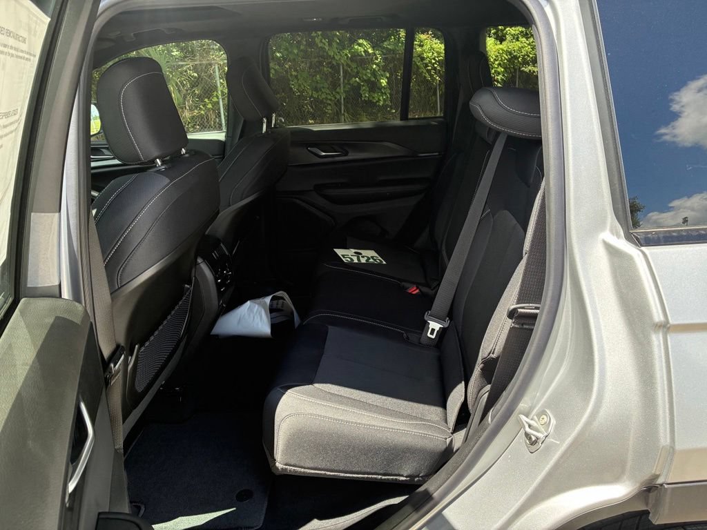 New 2026 Jeep Grand Cherokee Laredo X RWD image 14