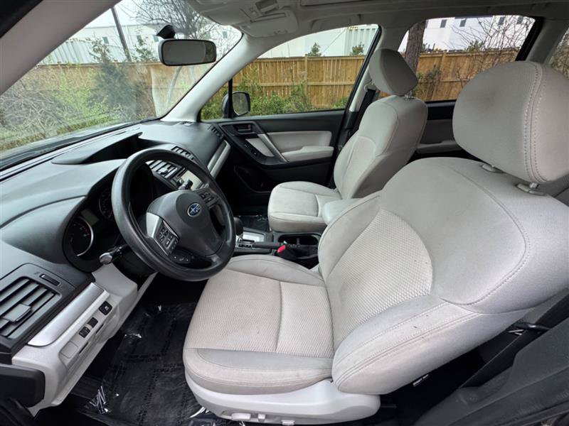 Used 2014 Subaru Forester 2.5i Premium AWD/4WD image 31