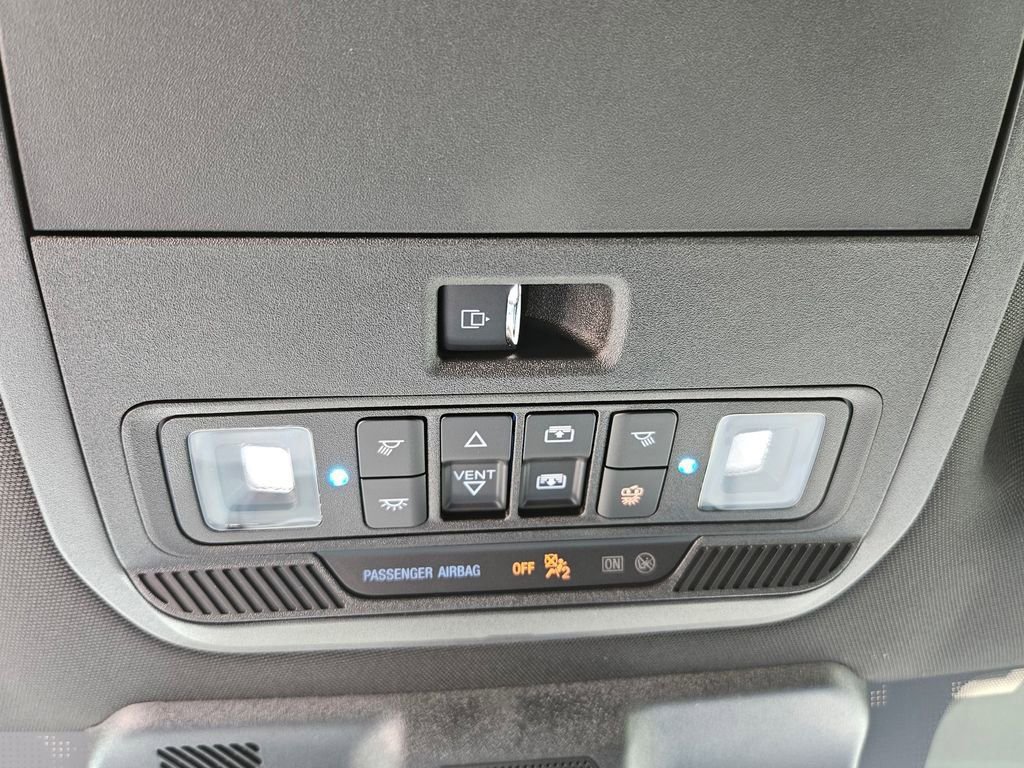 New 2025 Ford F150 XLT w/ Equipment Group 303A High image 24