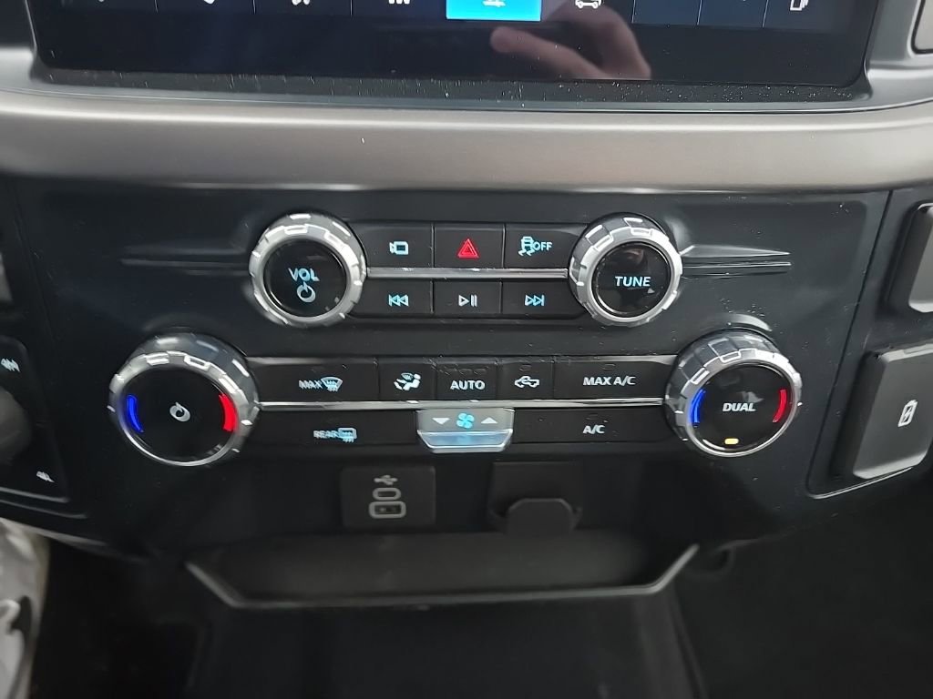 Used 2025 Ford F150 XLT w/ Equipment Group 301A Standard image 19