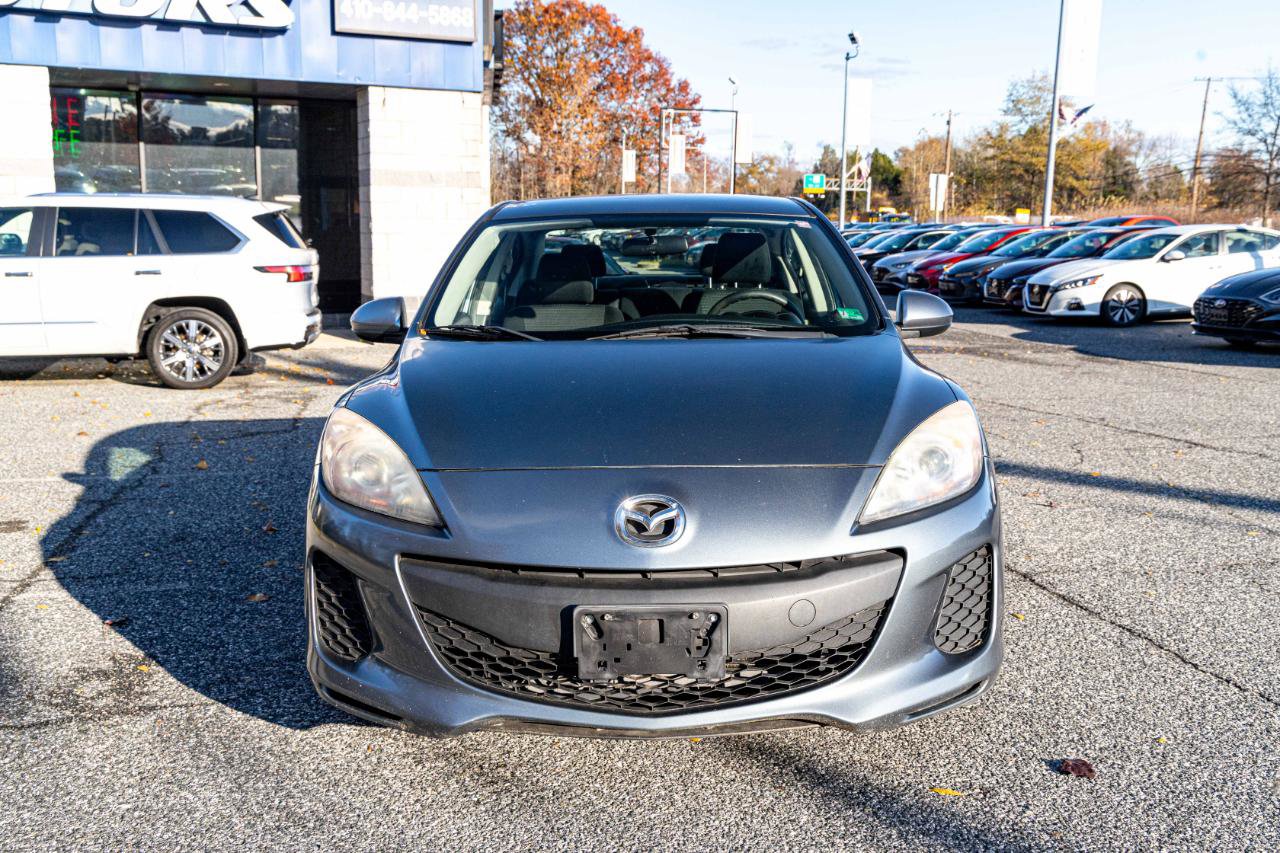 Used 2013 MAZDA MAZDA3 i SV FWD image 2