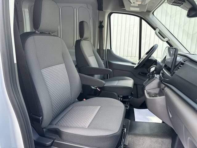 New 2026 Ford Transit 250 148 Medium Roof RWD image 25