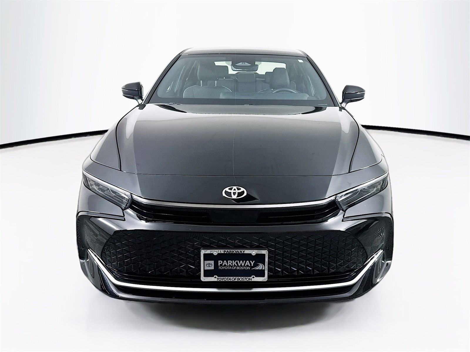 Used 2024 Toyota Crown XLE image 2