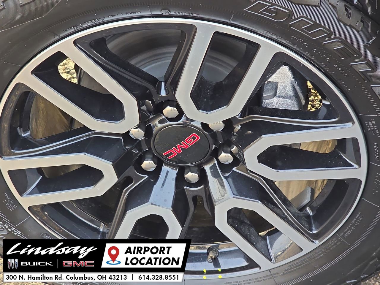 New 2026 GMC Sierra 1500 AT4 w/ AT4 Premium Package image 34