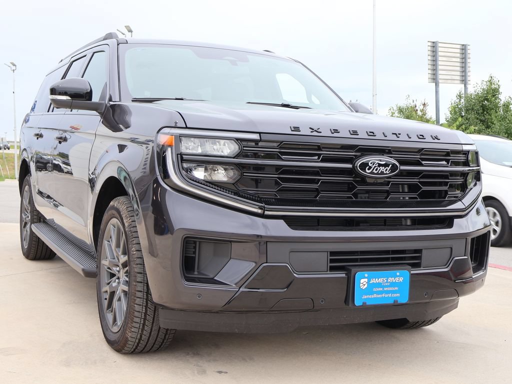 New 2026 Ford Expedition Max Platinum w/ Stealth Appearance Package AWD/4WD image 6